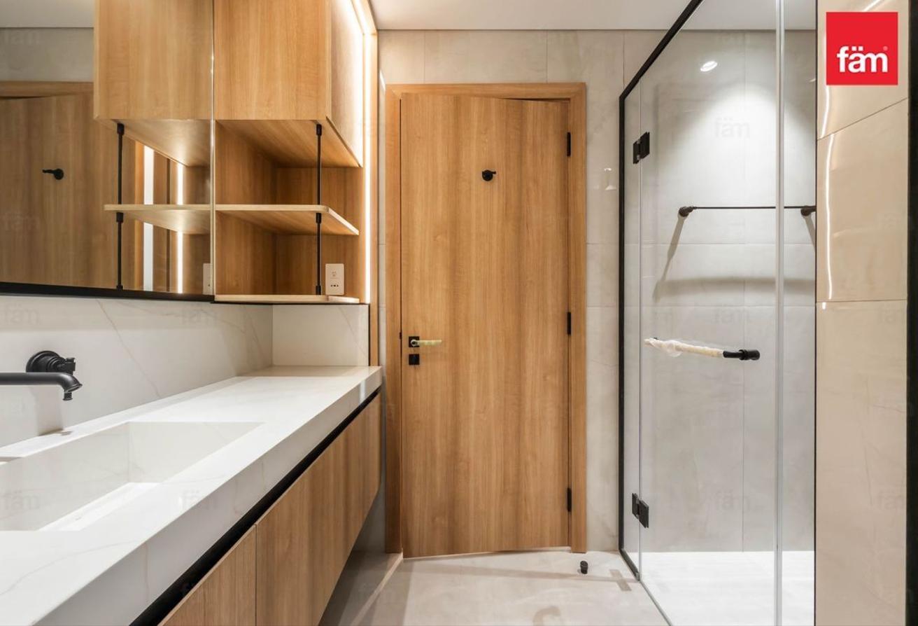 1 Bedroom | Mid Floor | Vacant | Pool View photo 10
