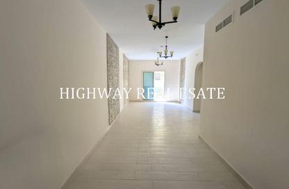 Apartment - 2 - 2 for rent in Muwaileh 29 Building - Muwaileh - Sharjah