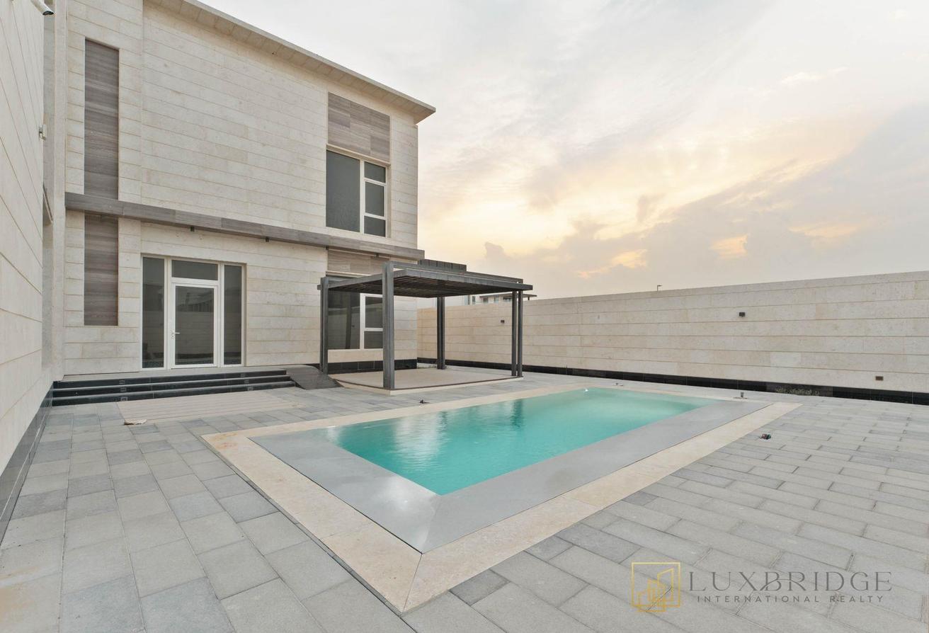 Exquisite Living | Spacious Villa | Brand New photo 9
