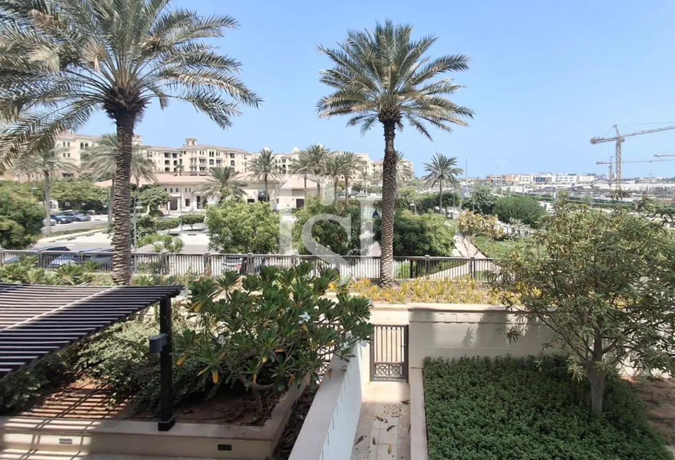 142353945 - Property Main Image