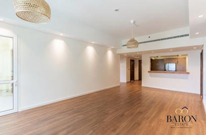 Apartment - 3 Bedrooms - 4 Bathrooms for rent in Marina Residences 6 - Marina Residences - Palm Jumeirah - Dubai