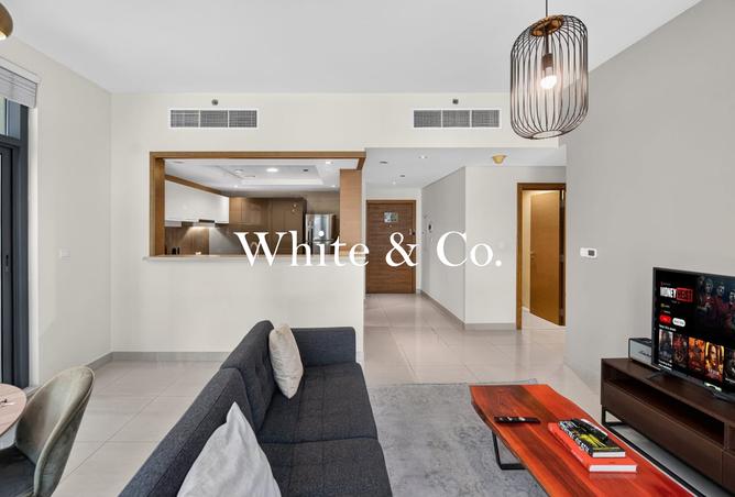 Vacant soon | Two Bedroom | Large layout photo 3