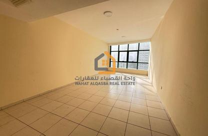 Apartment - 3 Bedrooms - 3 Bathrooms for rent in Thuraya Al Majaz Building - Al Majaz 3 - Al Majaz - Sharjah Apartment - 3 Bedrooms - 3 Bathrooms for rent in Thuraya Al Majaz Building - Al Majaz 3 - Al Majaz - Sharjah