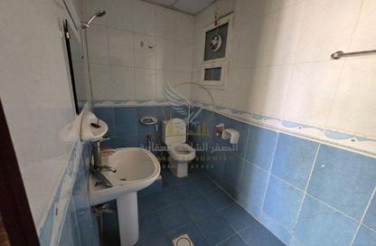 Apartment - 1 - 2 for rent in Al Qulaya'ah - Al Sharq - Sharjah