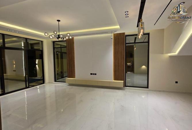 95704943 - Property Image 3