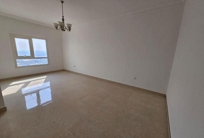 2P5gKk9J8ds - Property Image 2