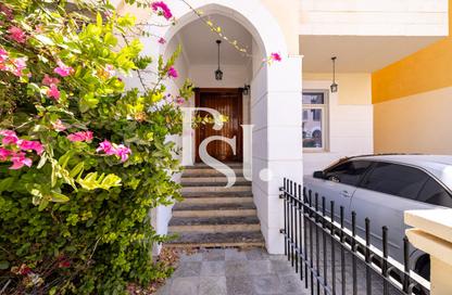 Villa - 5 - 6 for sale in Al Qurm Compound - Al Qurm - Abu Dhabi Villa - 5 - 6 for sale in Al Qurm Compound - Al Qurm - Abu Dhabi