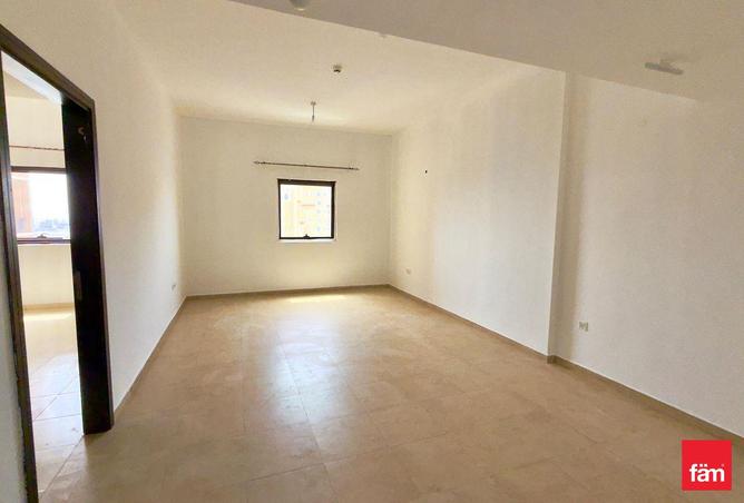 79004282 - Property Image 3