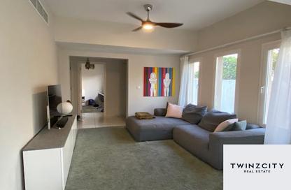 Villa - 3 Bedrooms - 2 Bathrooms for rent in Springs 15 - The Springs - Dubai Villa - 3 Bedrooms - 2 Bathrooms for rent in Springs 15 - The Springs - Dubai