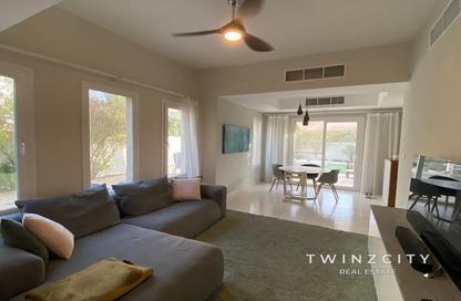 Villa - 3 Bedrooms - 2 Bathrooms for rent in Springs 15 - The Springs - Dubai