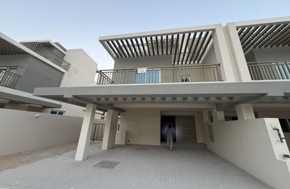 Townhouse - 4 - 4 for sale in Violet 1 - Violet - Damac Hills 2 - Dubai
