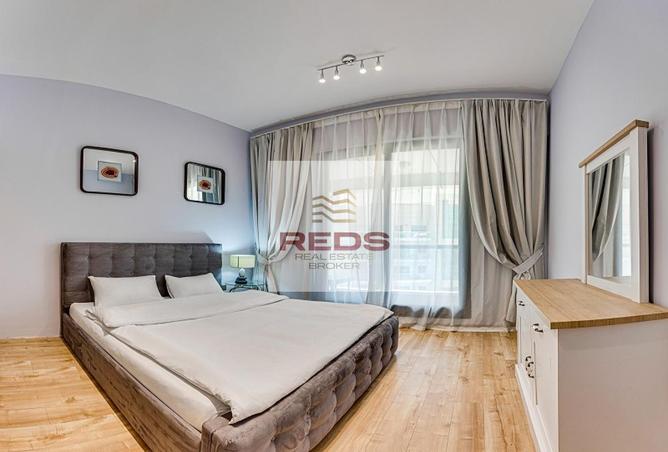 73848399 - Property Image 2