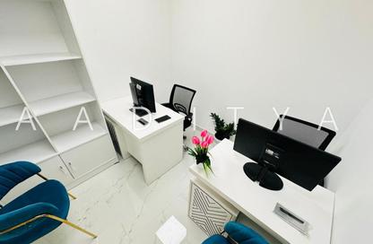 Office Space - Studio - 1 for rent in Reem Residency - Al Karama - Dubai