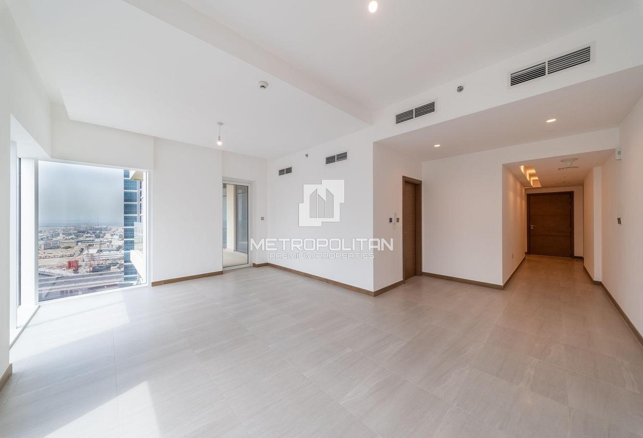 Modern 3BR | Urban Oasis | Prime Location photo 2