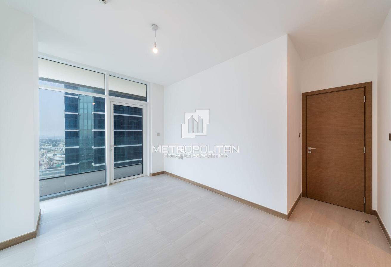 Modern 3BR | Urban Oasis | Prime Location photo 8