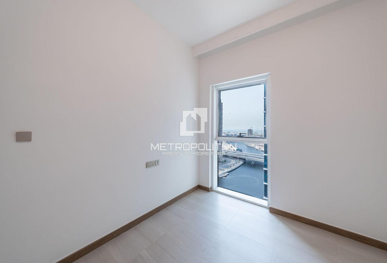 Modern 3BR | Urban Oasis | Prime Location photo 12