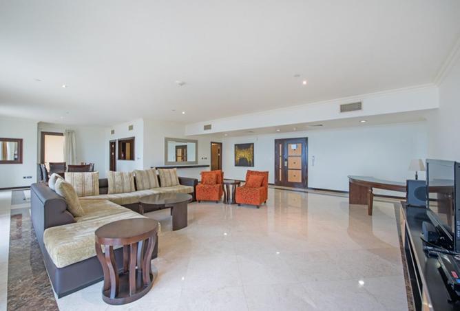 81121740 - Property Image 3