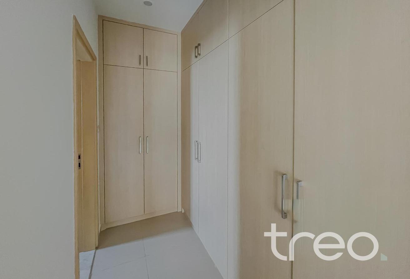 Large Plot | End Unit | Landscaped |Single Row photo 12