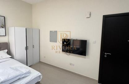 Apartment - Studio - 1 for rent in Infinity Building - Sheikh Zayed Road - Dubai