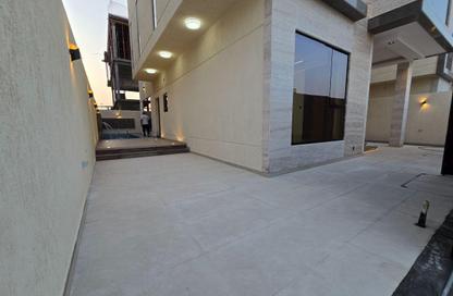 Villa - 5 Bedrooms - 7 Bathrooms for sale in Al Yasmeen 1 - Al Yasmeen - Ajman