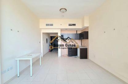 Apartment - Studio - 1 for rent in Silicon Gates 4 - Silicon Gates - Dubai Silicon Oasis - Dubai