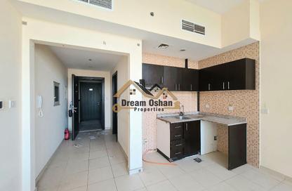 Apartment - Studio - 1 for rent in Silicon Gates 4 - Silicon Gates - Dubai Silicon Oasis - Dubai