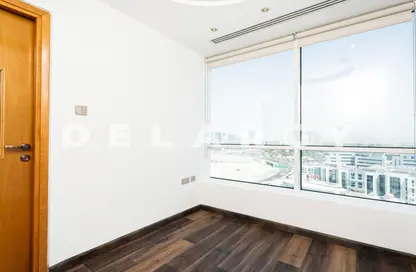 Office Space - Studio - 1 Bathroom for rent in Concord Tower - Dubai Media City - Dubai