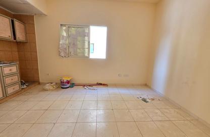 Apartment - Studio - 1 for rent in Muwaileh 29 Building - Muwaileh - Sharjah
