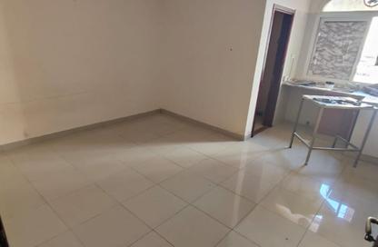 Apartment - Studio - 1 Bathroom for rent in Al Ghuair - Al Gharb - Sharjah