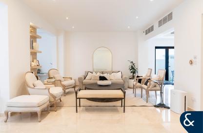 Villa - 5 - 6 for sale in Meadows 1 - Meadows - Dubai