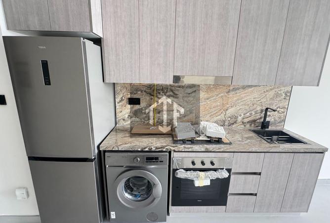 121999080 - Property Main Image