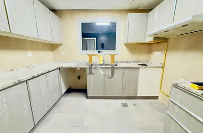 Apartment - 2 Bedrooms - 2 Bathrooms for rent in Mankhool Building - Mankhool - Bur Dubai - Dubai