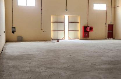 مستودع - استوديو - 2 حمامات للايجار في المنطقة الصناعية 2 - منطقة الإمارات الصناعية الحديثة - أم القيوين مستودع - استوديو - 2 حمامات للايجار في المنطقة الصناعية 2 - منطقة الإمارات الصناعية الحديثة - أم القيوين
