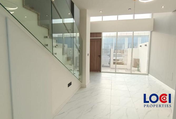 VACANT END OF SEP | FRONT PARKING | PRIVATE GARDEN