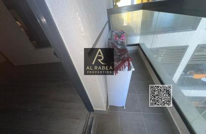 Apartment - Studio - 1 Bathroom for rent in Ajman Creek Towers - Al Rashidiya 1 - Al Rashidiya - Ajman