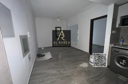 Apartment - Studio - 1 Bathroom for rent in Ajman Creek Towers - Al Rashidiya 1 - Al Rashidiya - Ajman