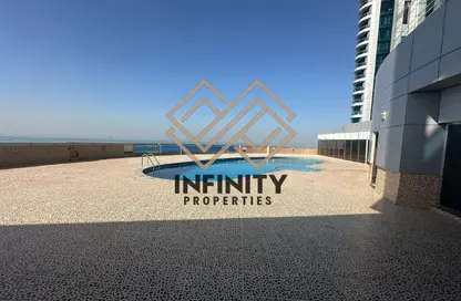 عمارة بالكامل - 6 غرف نوم - 7 حمامات للبيع في مساكن كورنيش عجمان - طريق كورنيش عجمان - عجمان