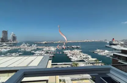 Apartment - 3 Bedrooms - 4 Bathrooms for rent in Seagate Building 1 - Seagate - Mina Rashid - Dubai