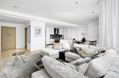 Apartment - 3 Bedrooms - 5 Bathrooms for rent in City Walk Residential Building 16 - City Walk Residential - City Walk - Dubai Apartment - 3 Bedrooms - 5 Bathrooms for rent in City Walk Residential Building 16 - City Walk Residential - City Walk - Dubai