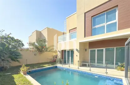 فيلا - 4 غرف نوم - 5 حمامات للبيع في لانتانا فيلا 1 - لانتانا فيلا - حديقة دبي العلميه - دبي