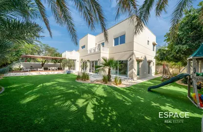Villa - Studio - 4 Bathrooms for sale in Meadows 5 - Meadows - Dubai