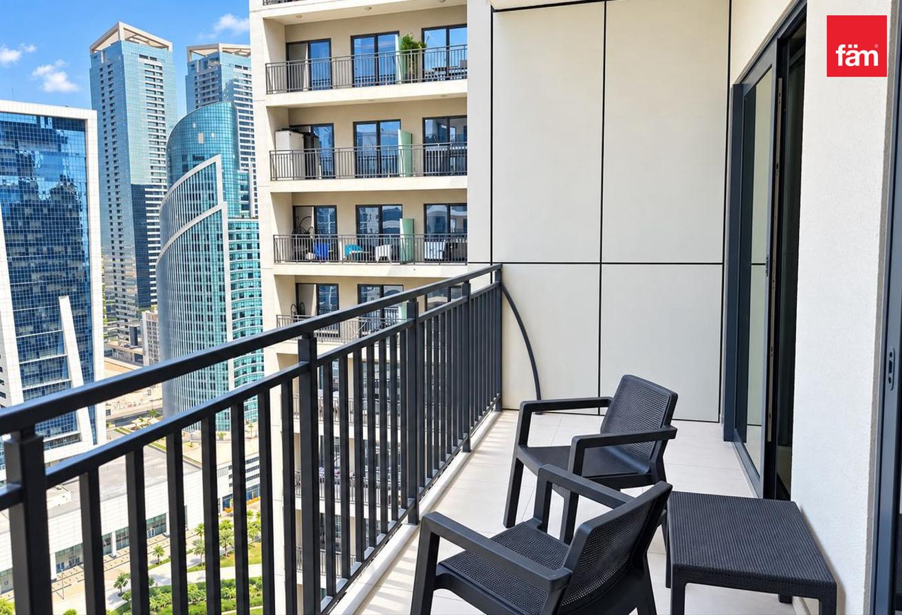 Stylish 1BR Apartment | Prime Location photo 9
