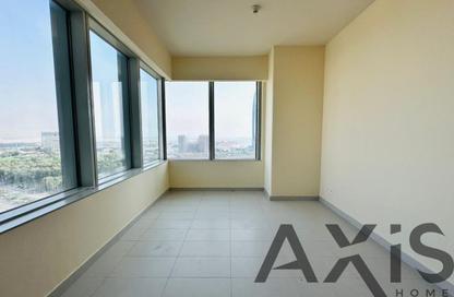 Apartment - 2 Bedrooms - 3 Bathrooms for rent in Nation Towers - Corniche Road - Abu Dhabi