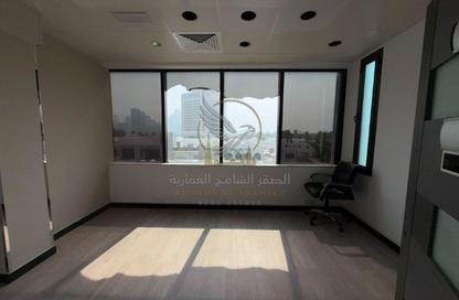 Full Floor - Studio - 6 Bathrooms for rent in Al Majaz 1 - Al Majaz - Sharjah