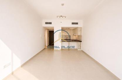 Apartment - 1 Bedroom - 2 Bathrooms for rent in Oxford Building - District 14 - Jumeirah Village Circle - Dubai