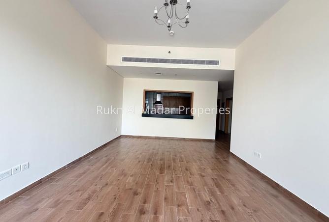1BHK CHILLER FREE DECENT BUILDING GYMNASTICS PARKI