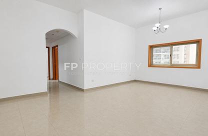 Apartment - 2 - 2 for sale in Khan Saheb Building 1 - Dubai Silicon Oasis - Dubai