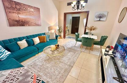 Apartment - 1 Bedroom - 2 Bathrooms for rent in Beach Tower 1 - Al Khan Lagoon - Al Khan - Sharjah