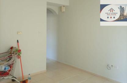 Apartment - 1 Bedroom - 1 Bathroom for rent in Al Heera Tower - Al Majaz 1 - Al Majaz - Sharjah