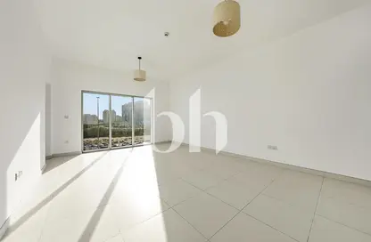 شقة - 2 غرف نوم - 2 حمامات للايجار في مبنى ربدان - موتور سيتي - دبي